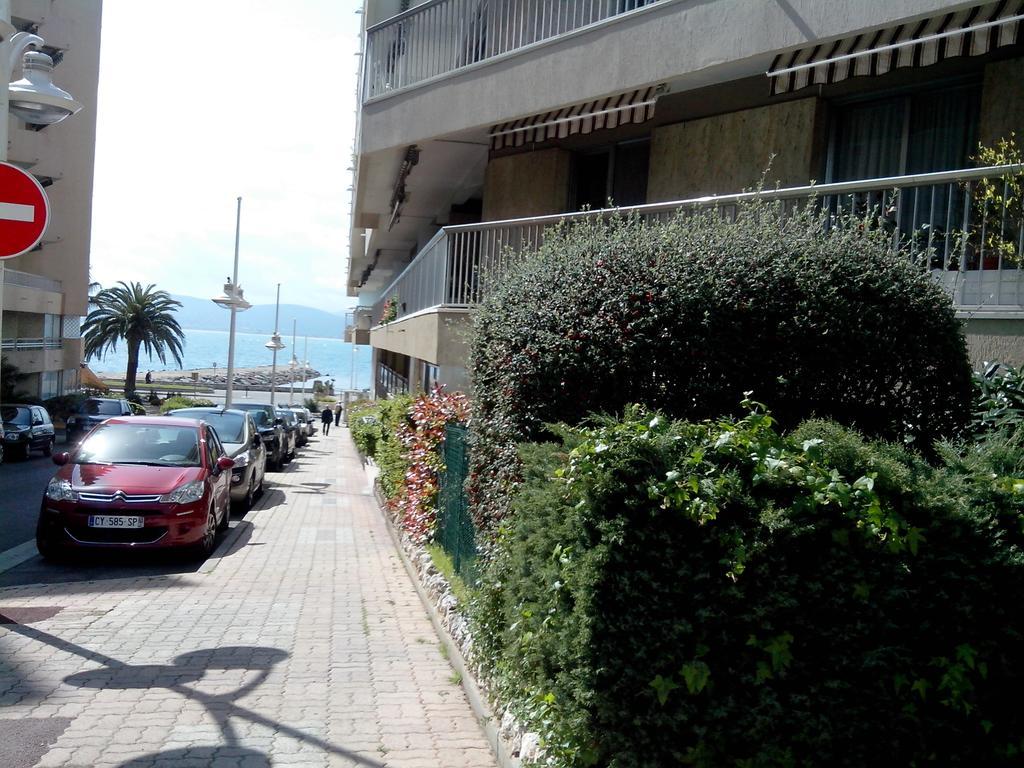 Appartement Promenade Des Bains Saint-Raphaël 외부 사진